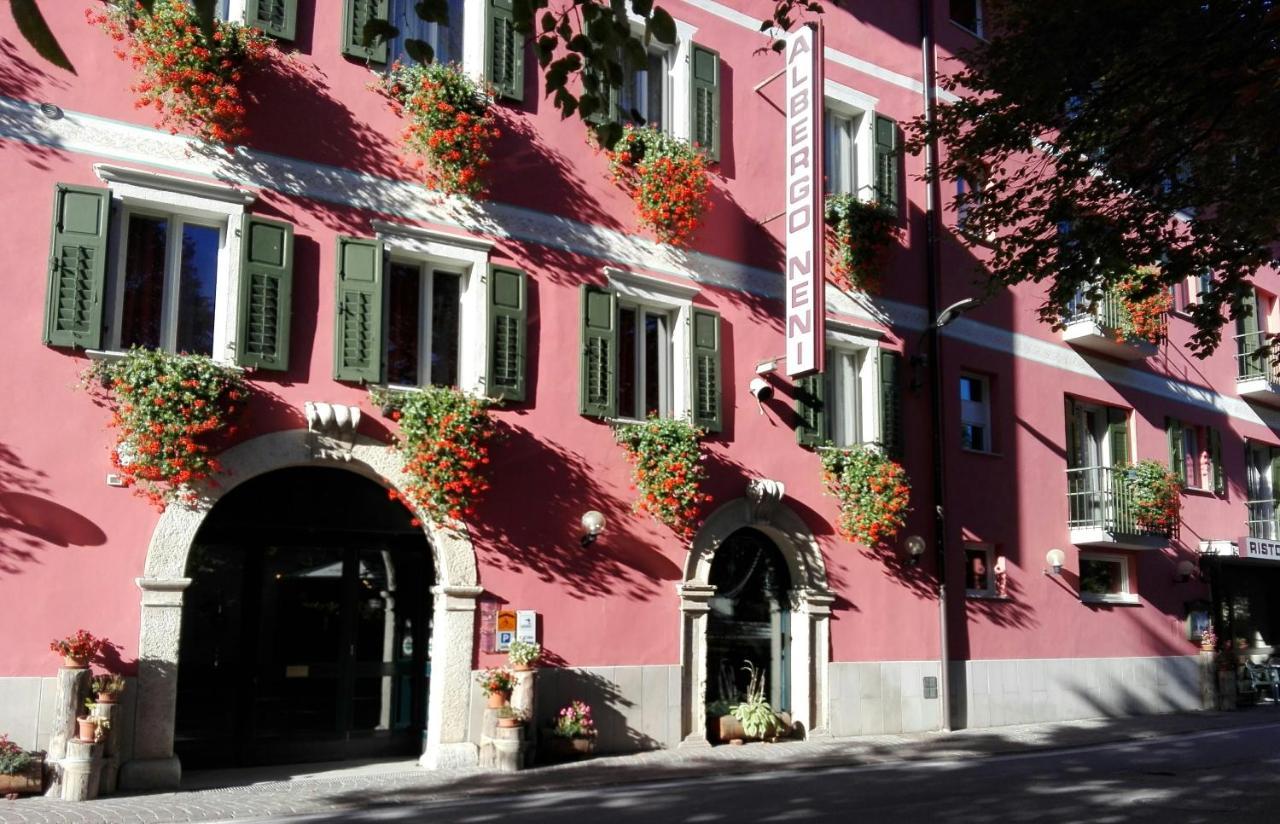 Albergo Neni Brentonico Buitenkant foto